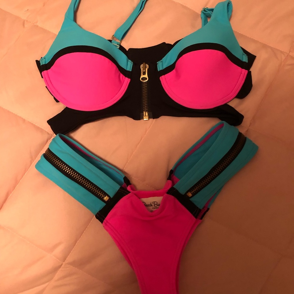 Endless summer beach bunny